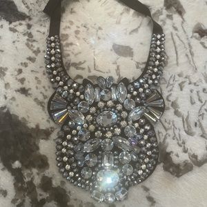 Crystal collar necklace